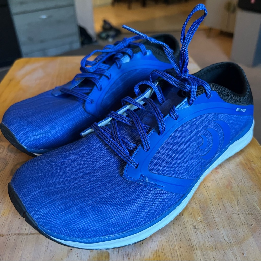 Topo Athletic Women's ST-3 Road Running Shoe size 9.5
